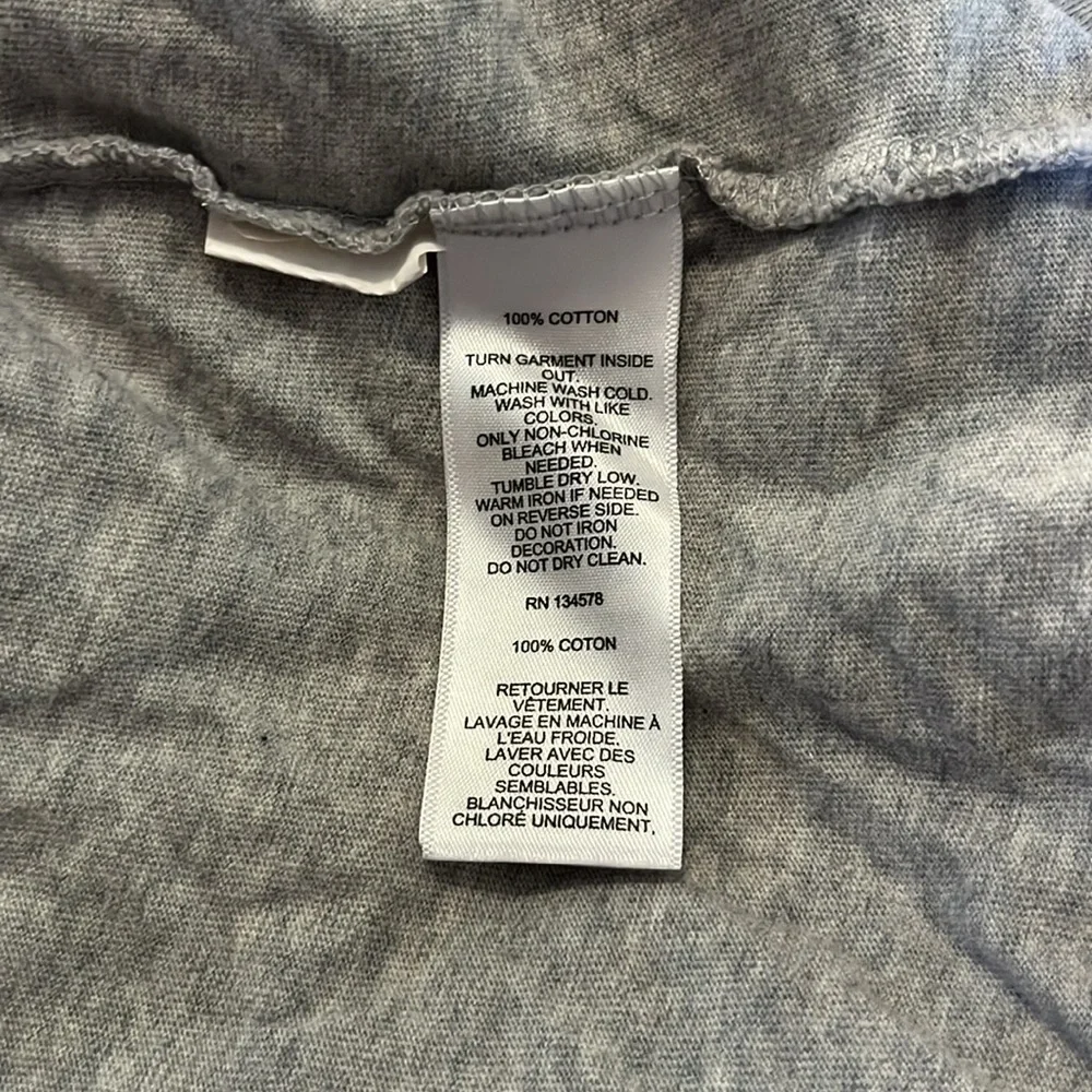 Vineyard Vines euc top